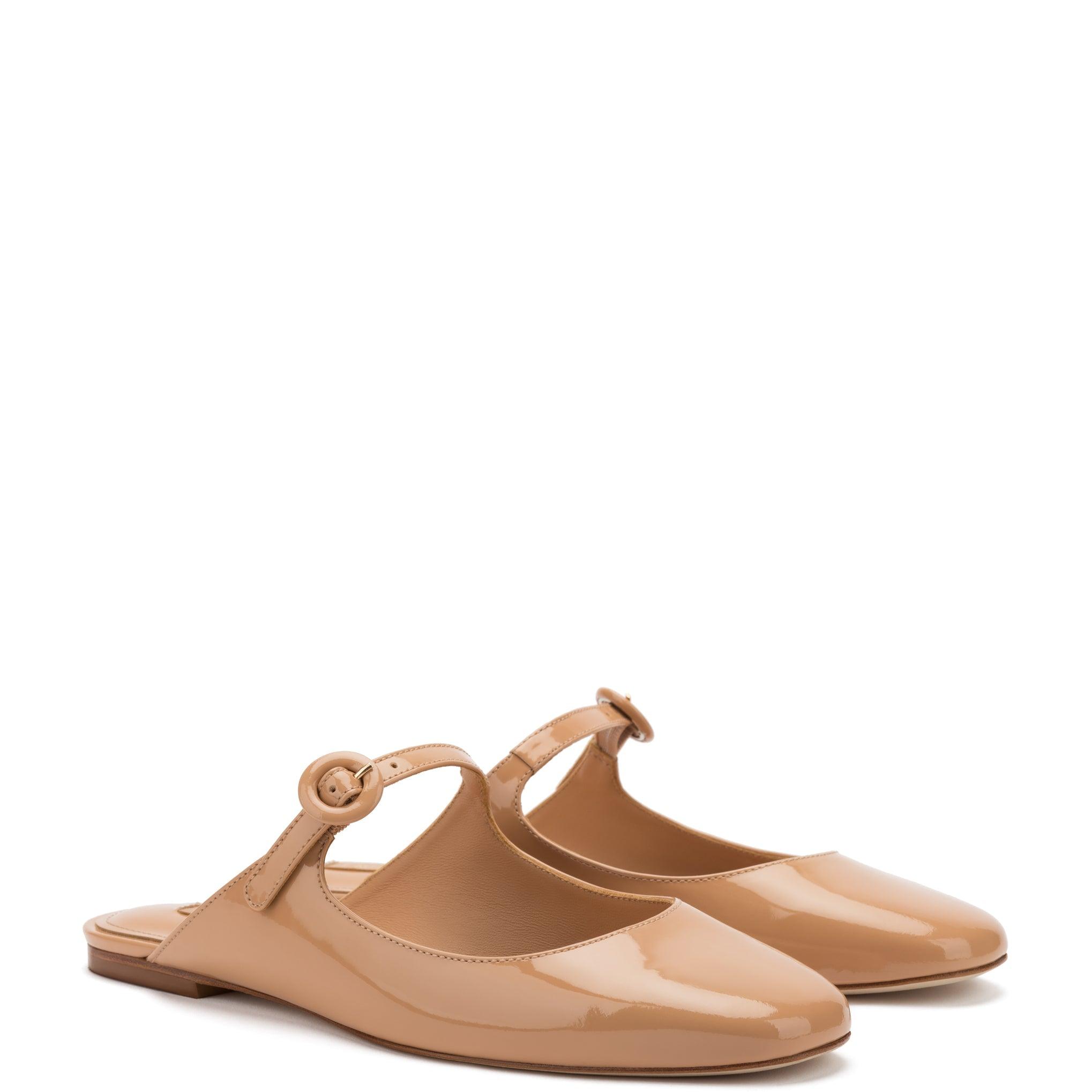 Blair Flat Mule In Tan Patent Leather - Primm's