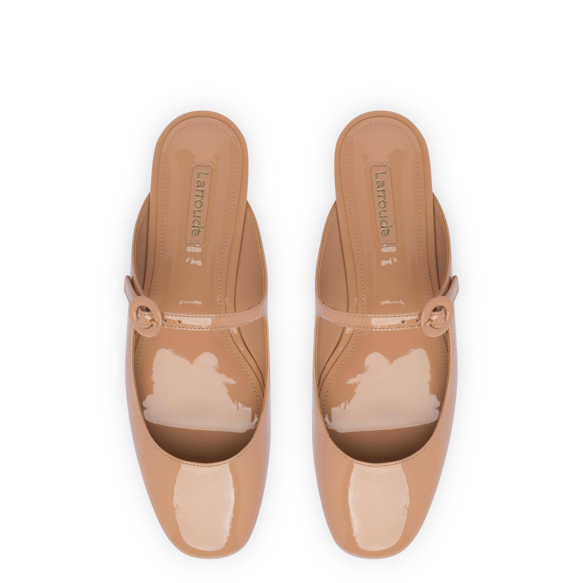 Blair Flat Mule In Tan Patent Leather - Primm's