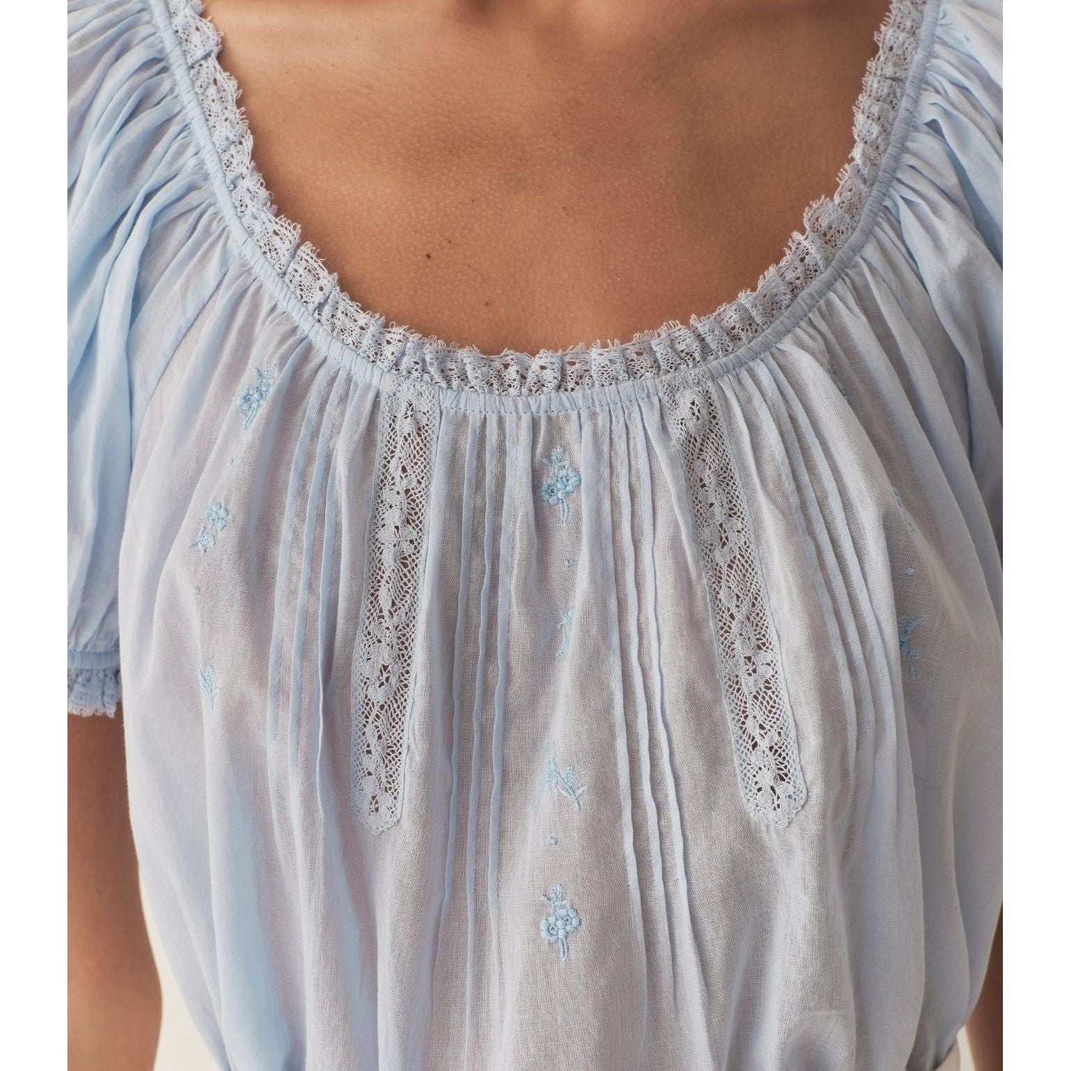 Doen Frederica Top Icy Blue